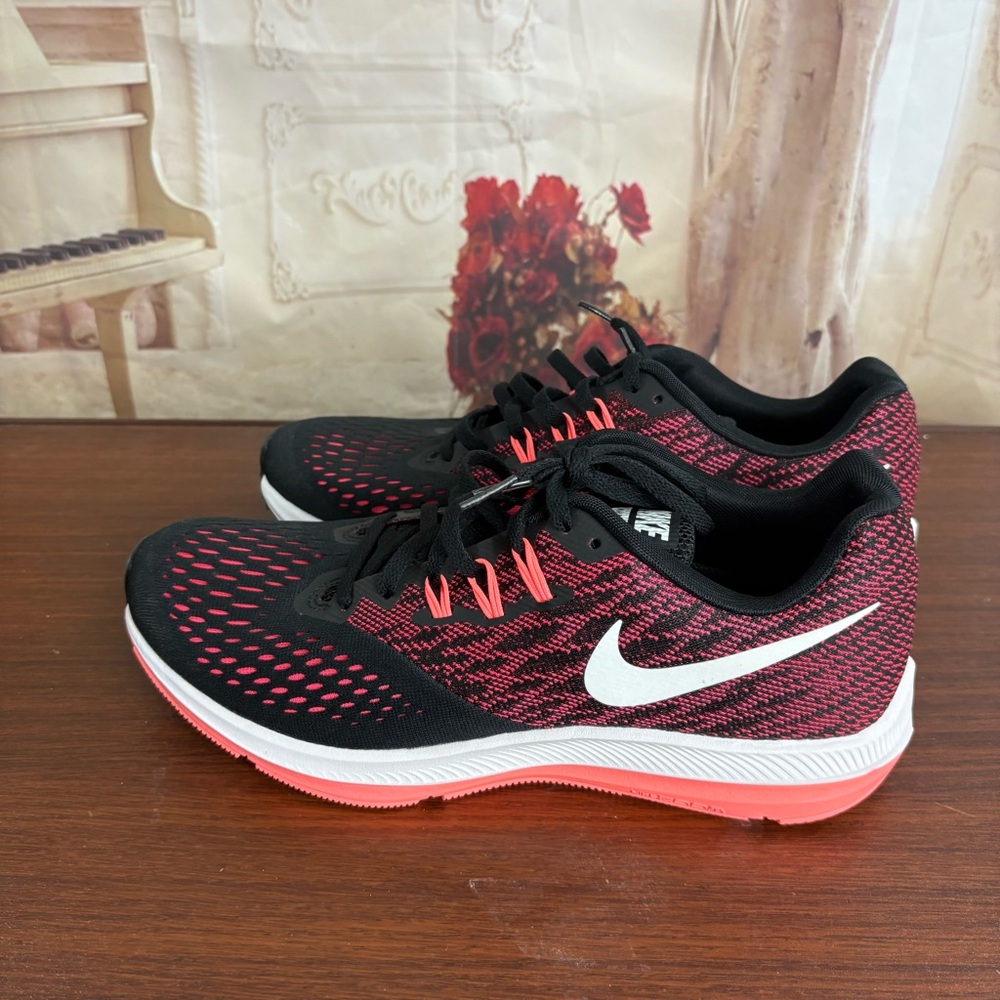 NEW Nike Women's Zoom Winflo 4 Running Shoe - Picture 7 of 10